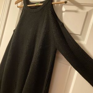 Sanctuary cold shoulder sweater 🖤